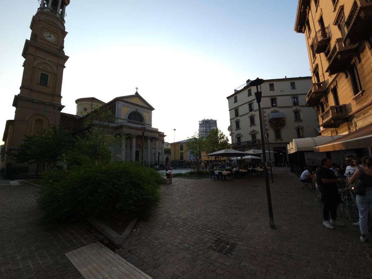 My Lovely Home Milano Bagian luar foto